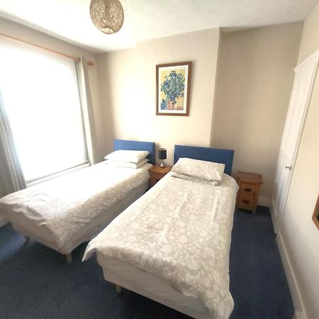 Comfortable Victorian 3 Bedroom Semi-Detached House With Fast Wi-Fi Sittingbourne Kültér fotó