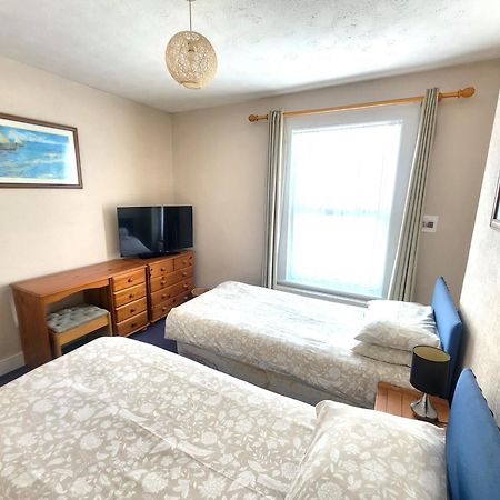 Comfortable Victorian 3 Bedroom Semi-Detached House With Fast Wi-Fi Sittingbourne Kültér fotó